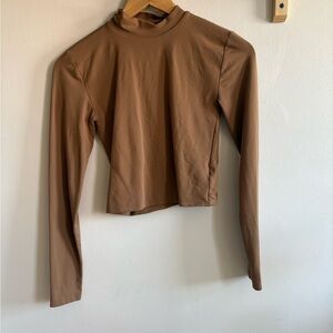 Babaton Contour Mock Neck Top – Size Small (Excellent Condition!)